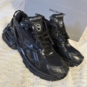 Balenciaga Runner Triple Black Sneakers 11/44